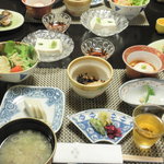 仙郷樓 奥の樹々 - 