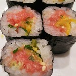 築地寿司清 - トロたく巻き