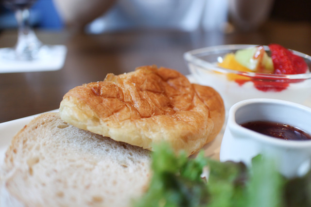 カフェ ド リオン ブルー Cafe De Lyon Blue 丸の内 カフェ 食べログ