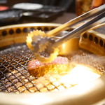 SATOブリアン - 柳野店長、自ら焼いてくれます