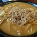 Maruyoshi - カレーそば。蕎麦が秀逸なだけにもったいないかも。カレーうどんやカレー丼が好いかも。