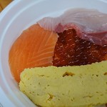 釧路和商市場 - 子供の勝手丼