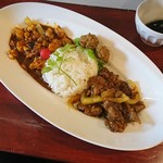 大衆中遊華食堂 八戒 - えびの辛子カリイ×生ラムクミン炒めカリイ