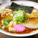 自然派ラーメン処 麻ほろ - お婆ちゃんの醤油ラーメン、チャーシュー