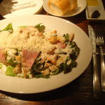 遠藤利三郎商店 - 焼いたシーザーサラダ(Ｓサイズ)(６５０円)。