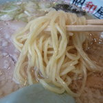 らーめん昭和屋 - 醤油らーめんの麺