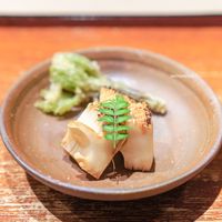 富小路 やま岸 - 京都・物集女の白子筍の炭火焼き、 こしあぶらの天ぷら