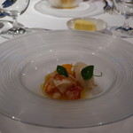 シュマン - ヴァニラ風味のオマール海老とマンゴープリンの冷製  甲殻類のアイスクリーム