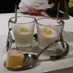 シュマン - チーズスフレとココナッツのブランマンジェ