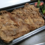 味の梅ばち - 米沢牛弁当(2,160円)