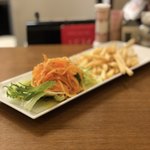 Bistro Chez Bun - 人参サラダ、ポテト