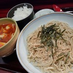 そば うどん　しぶや - ピリ辛肉つけそば　950円