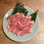 黒毛和牛焼肉　龍 - 上タンツラ大 (八枚)