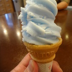 浅草 たこ丸 - ソフトクリーム（ソーダ）
