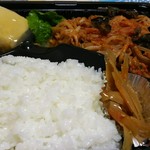 ランチタイム - 日替り¥450(豚キムチ)