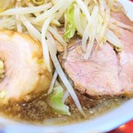 ラーメン二郎 - 豚