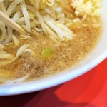 ラーメン二郎 - スープ