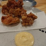 魚と飯や龍 - 鶏のからあげ。衣がさくさくしている。