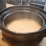 肴とお酒 うを弘 - 新生姜ご飯　土鍋　炊き上がり