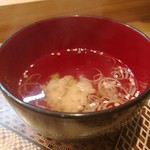 肴とお酒 うを弘 - 土鍋ご飯のおこげに出汁を掛けました