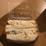 ゲズンタイト - サンドイッチ（ポテ・サラ&卵）