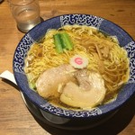 ハマカゼ拉麺店 - 清湯醤油らーめん大盛