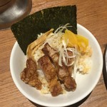 ハマカゼ拉麺店 - ミニパーコー飯