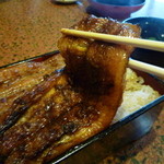 いち川 - 鰻は切って無くボリューム満点！