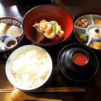 韻松亭 - 