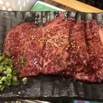 炭火ホルモン焼き まるかん - 