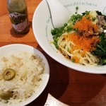 麺屋 六感堂 - 冷製鰯のなめろうぶっかけ＋赤魚の粕漬けとオリーブ（チャコ飯）