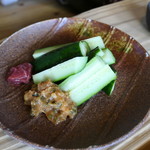 ろばたやき山ろく - きゅうり味噌・梅