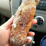 SENSE - ナッツと黒胡椒のパン