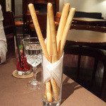 ジャッジョーロ ハーブハウス - プロシュットとグリッシーニ(1000円)のグリッシーニ