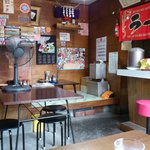 味の清ちゃん - 愛のある店内。