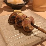 焼鳥 おみ乃 - まるはつ（心臓）