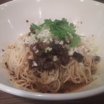 牛すじ入り汁なし担々麺(フルサイズ) 980円