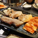 육전식당 - サムギョプサル