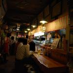 居酒屋大吉 - 店内雰囲気（1Fカウンター）