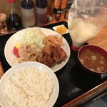 飲食笑商何屋ねこ膳 - カラアゲしょうが焼き定食  730円 税込