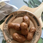 ガトー・プーリア - キャラメルエクレアラスク150円