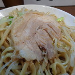 麺屋 歩夢 - 豚と野菜を交互にいただく