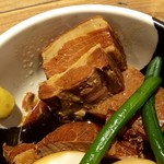 沖縄料理　なんくるないさ - ラフテー