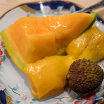 うを徳 - 2018.6 フルーツ盛り（夕張メロン、宮崎マンゴー、台湾ライチ）