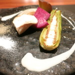 神楽坂 鉄板焼 中むら - 野菜の鉄板焼き　白霊茸　新玉葱　紅芯大根　ヤングコーン　薩摩芋　特製ソース