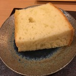 Restaurant つじ川 - 自家製フォカッチャ
