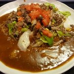 カルダモン． - 挽き肉とシメジ、コーンの炒めレタス和えカレー