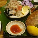 島津寿し - おまかせ 10,000円 ⑧毛ガニ ボイル、⑨酢の物 生牡蠣かき、⑩鱧ハモ湯引き 2018年06月