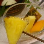 島津寿し - おまかせ 10,000円 ⑬デザート (木の芽シャーベット、果物) 2018年06月