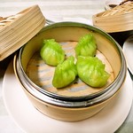 ヒスイ海老餃子600円